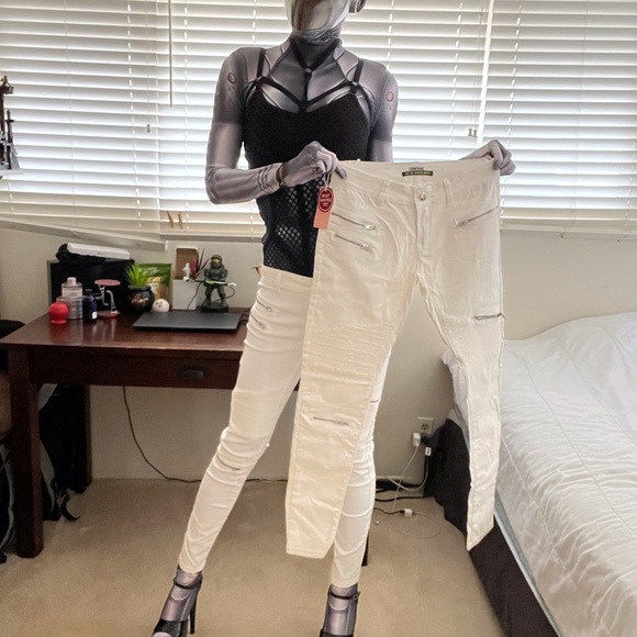 “Bain of Ketchup Pants” ChicPunk Zippered Pants - Picture 3 of 5